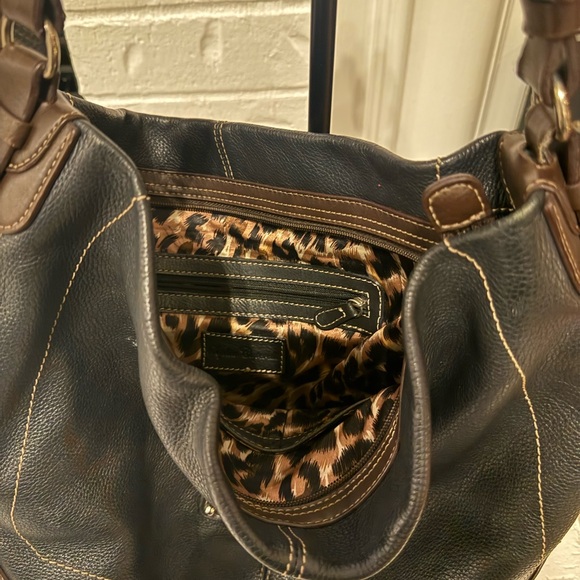 Sophia Caperelli Elegant Black and Brown Hobo Bag - Picture 2 of 7